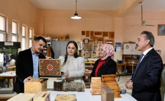 Mersin Valisi’nin Eşi Dudu İrem Toros’tan Silifke Atatürk El Sanatları Merkezi’ne Ziyaret